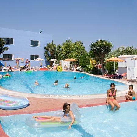 Hotel Asteria Agios Kirykos  Exterior photo