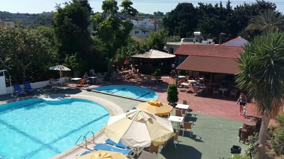 Hotel Asteria Agios Kirykos  Exterior photo