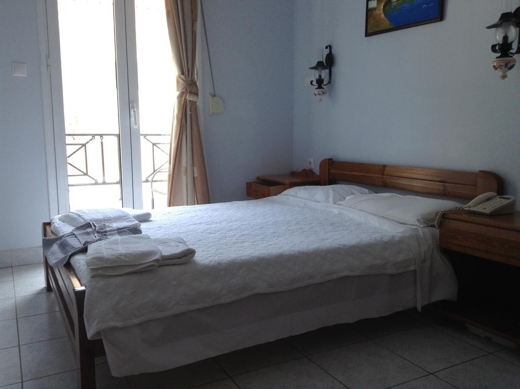 Hotel Asteria Agios Kirykos  Exterior photo
